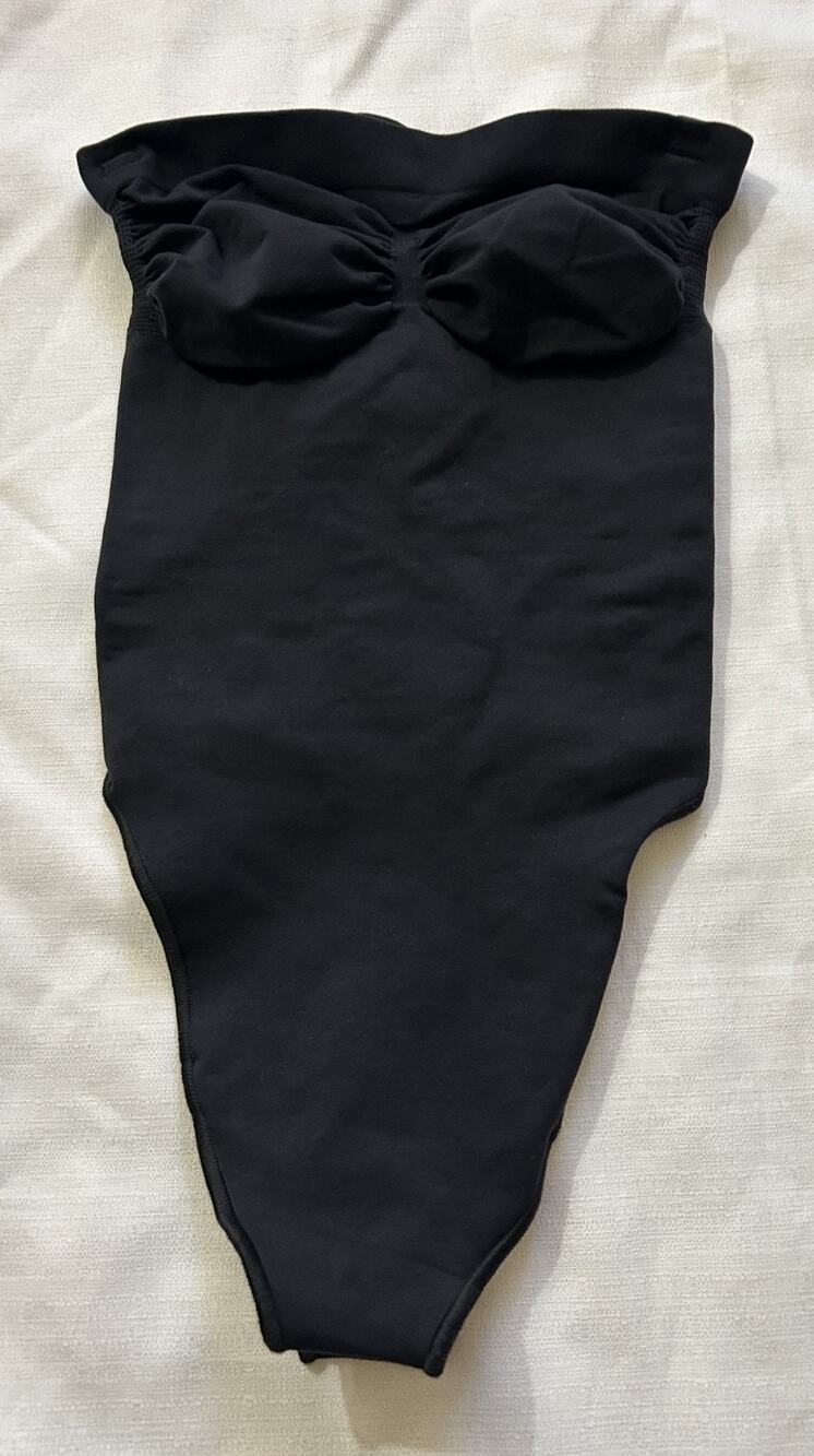 Skims NWOT Seamless Sculpt Strapless Mid Thigh Bodysuit Black Size XS